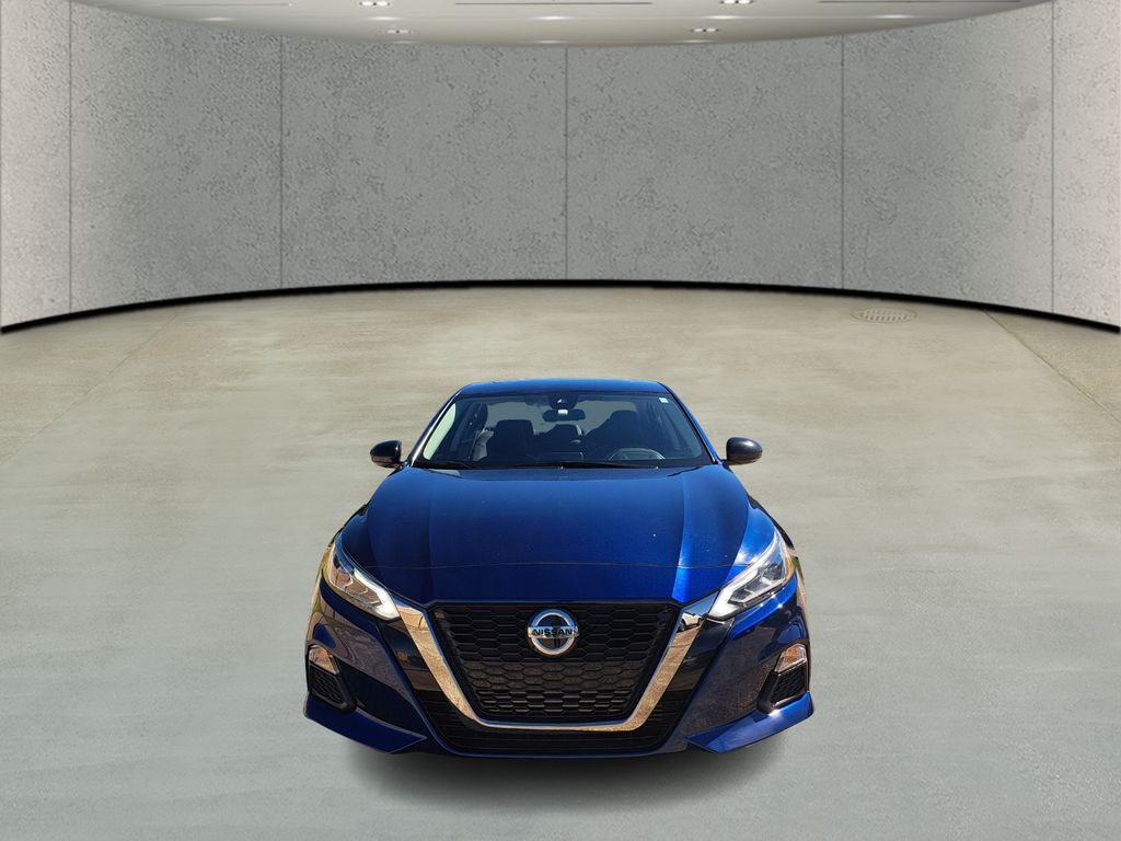 2022 Nissan Altima SR photo 2