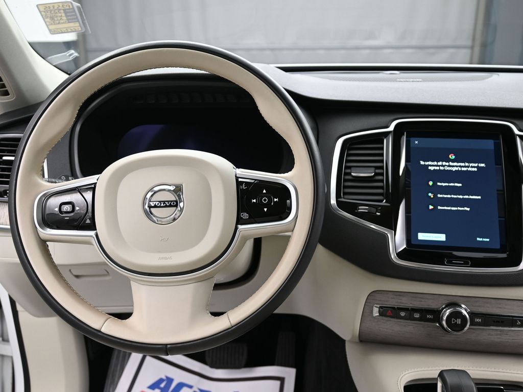 2024 Volvo XC90 Plus photo 9