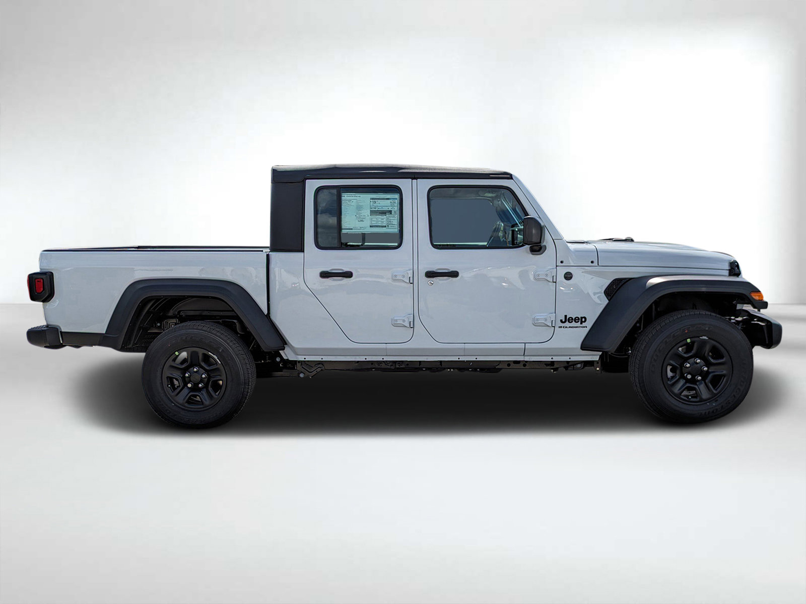 2025 Jeep Gladiator Sport photo 3