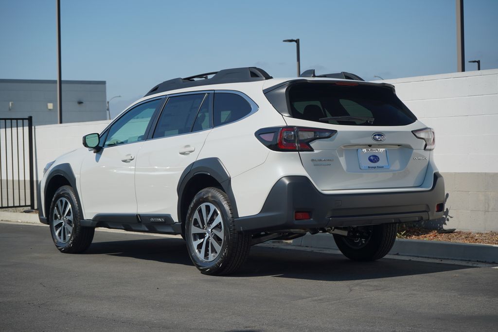 2025 Subaru Outback Premium photo 2