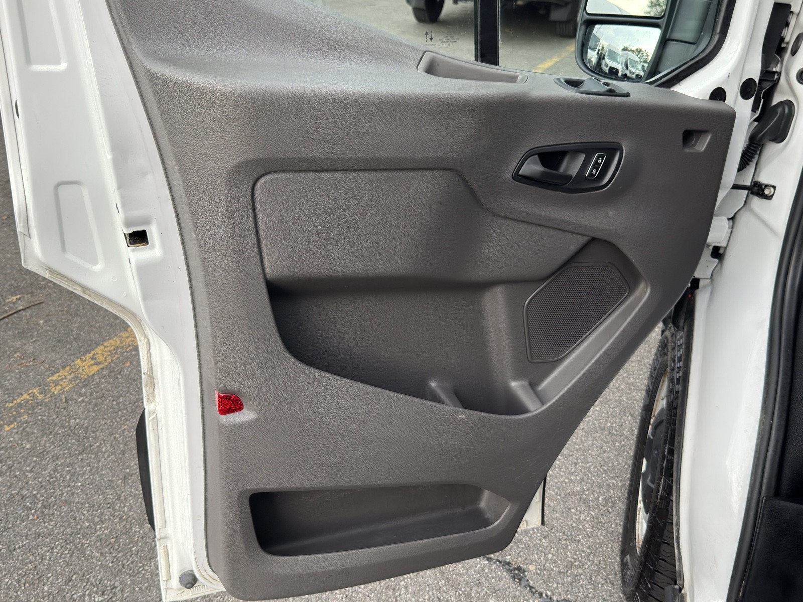 2023 Ford Transit Cargo Van photo 28