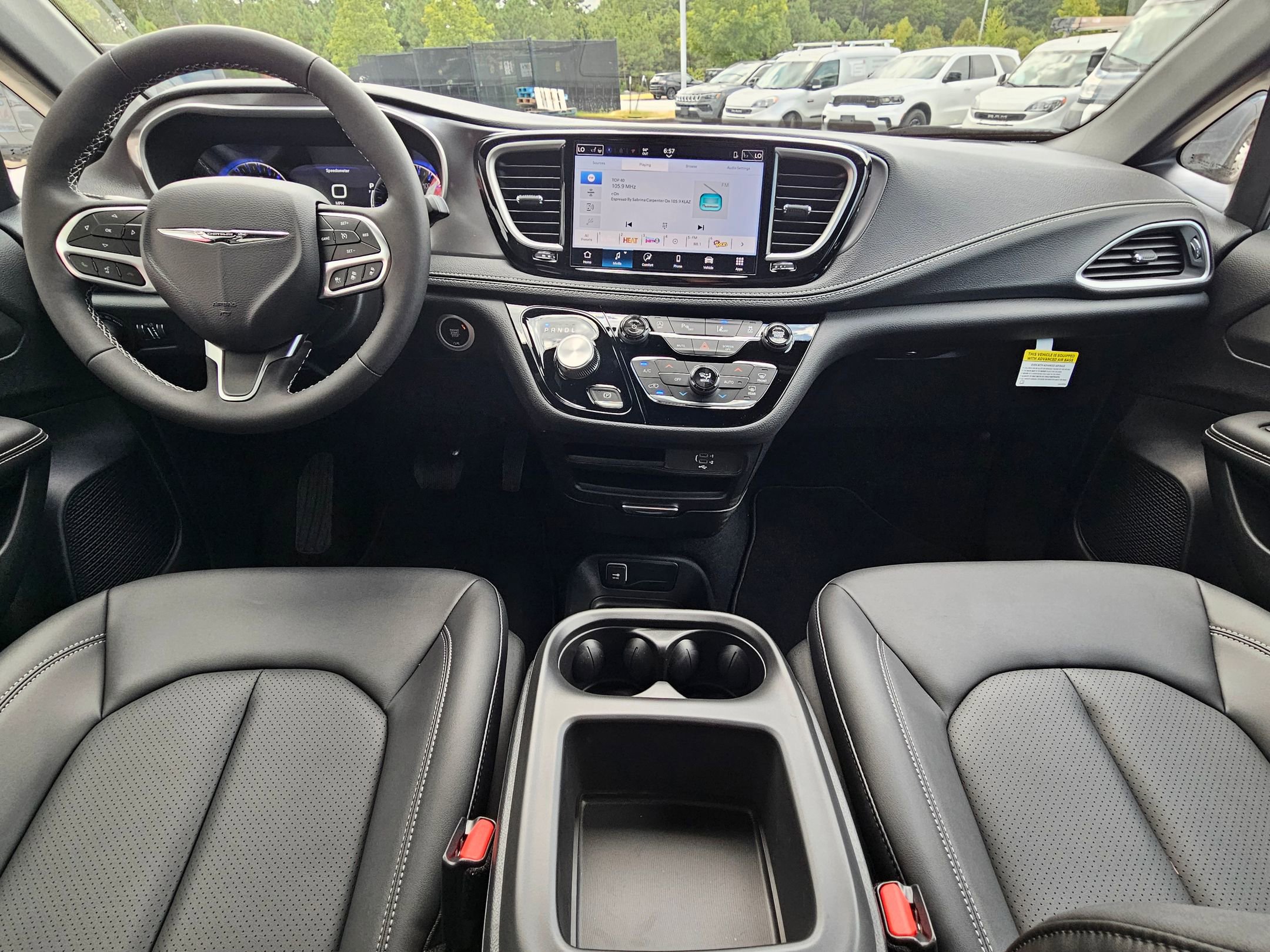 2026 Chrysler Pacifica photo 9