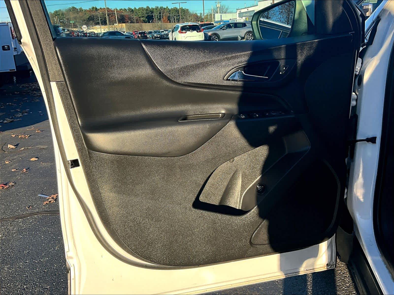 Image of Pre-Owned 2020 Chevrolet Equinox LT