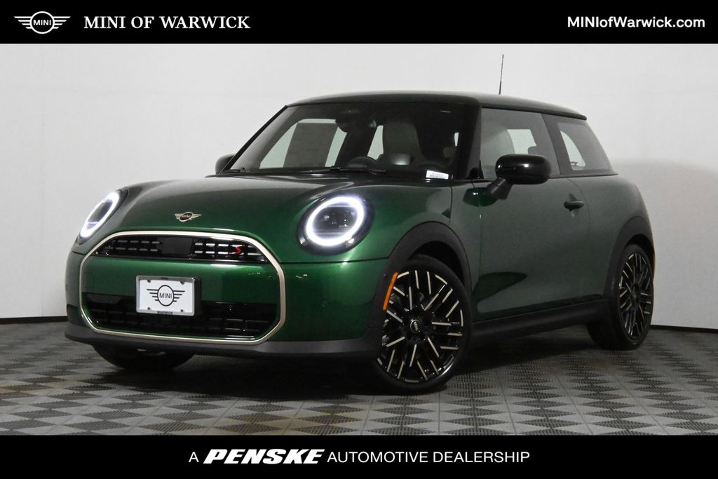 2025 MINI Hardtop 2 Door S's photo