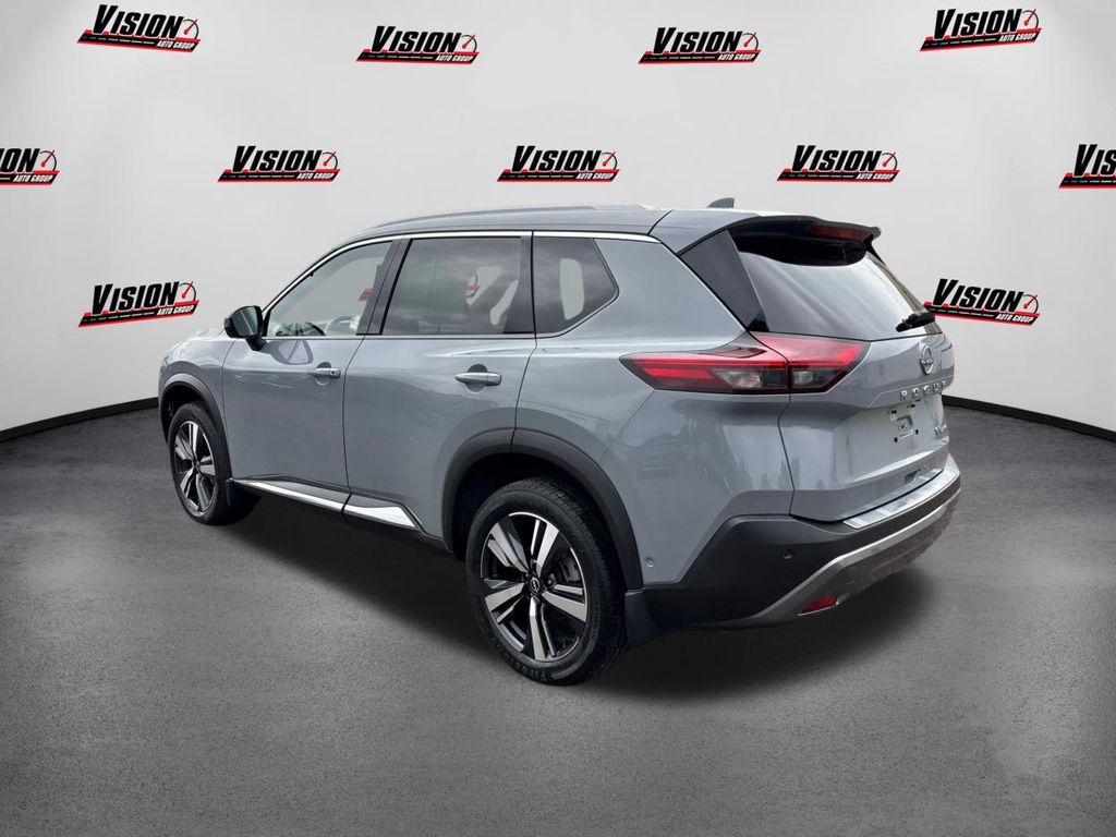 2023 Nissan Rogue SL photo 7
