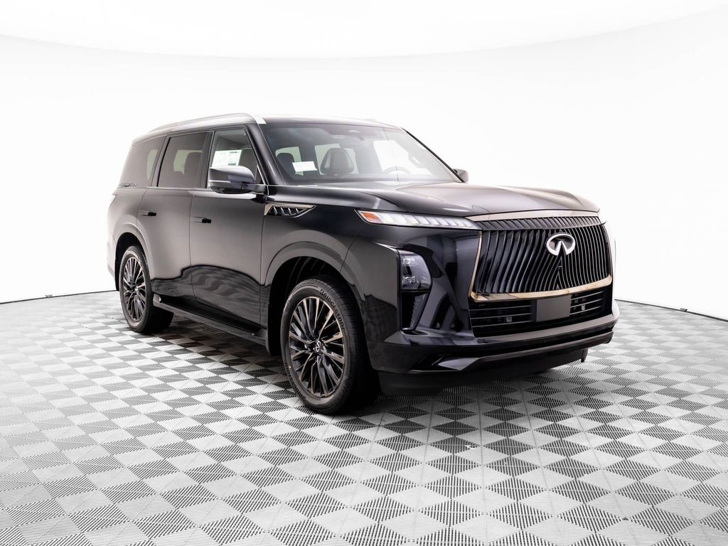 2026 Infiniti QX80 photo 7
