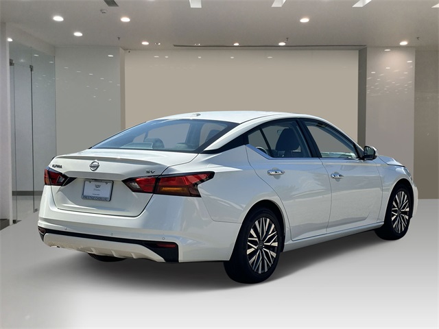 2023 Nissan Altima 2.5 SV photo 4