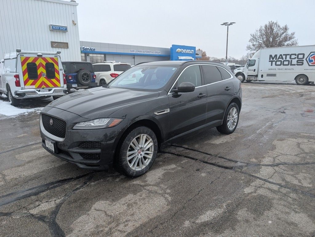 2018 Jaguar F-PACE Prestige's photo