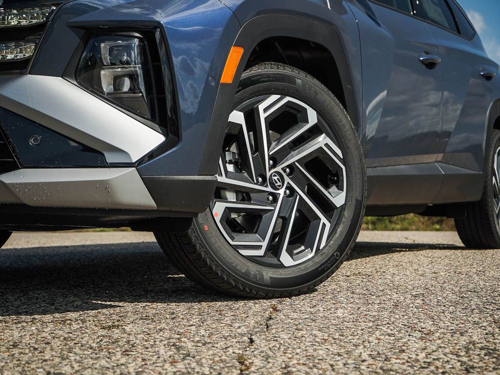 2026 Hyundai Tucson Limited Sport photo 3