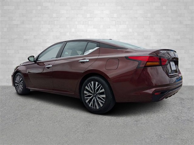 2023 Nissan Altima 2.5 SV photo 6