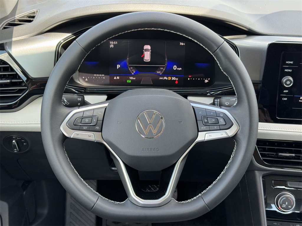 2025 Volkswagen Taos S photo 17