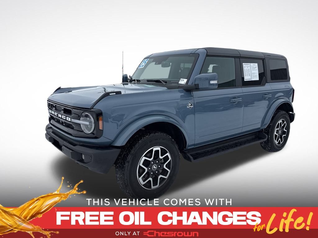 2025 Ford Bronco 4-Door Outer Banks's photo