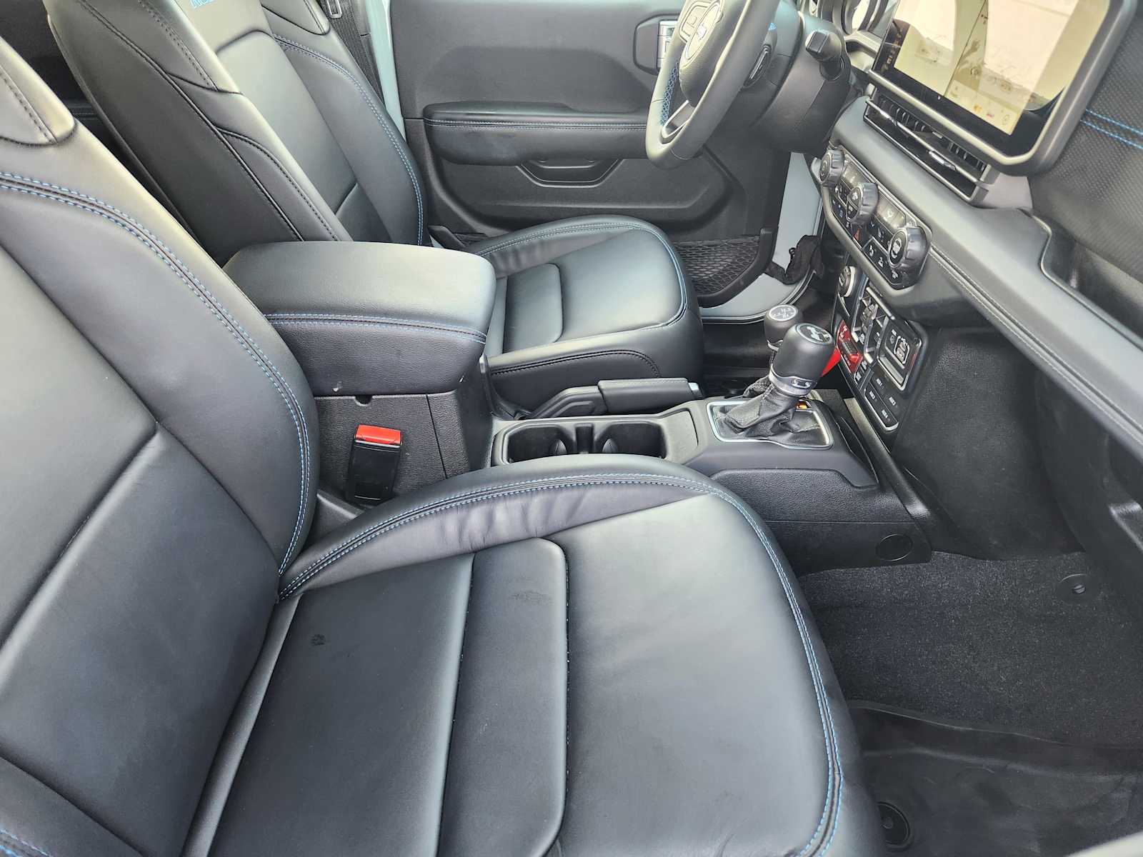 2024 Jeep Wrangler 4xe Rubicon X photo 12