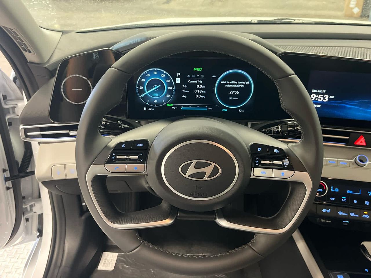 2025 Hyundai Elantra Hybrid Limited photo 31