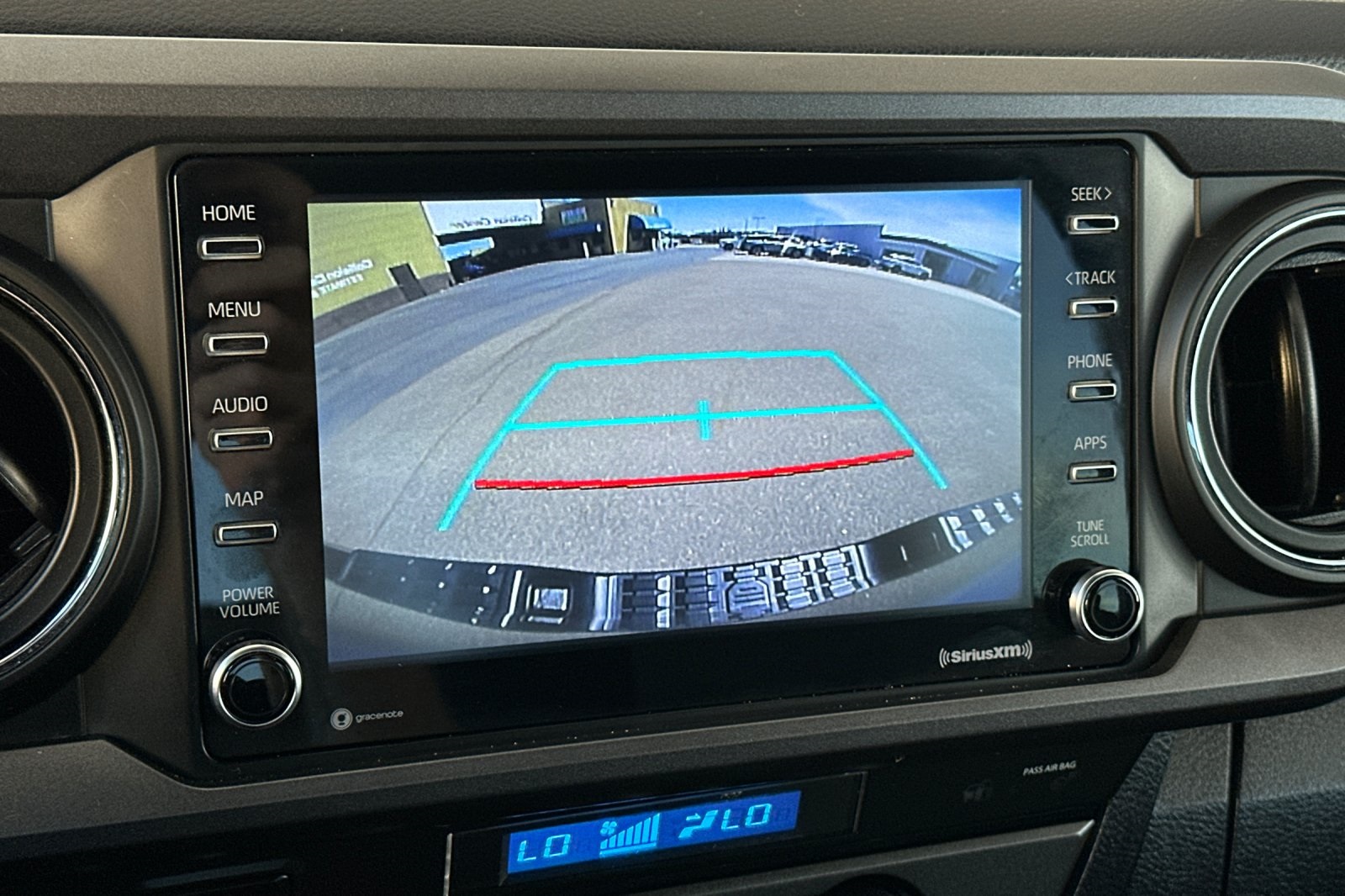 2022 Toyota Tacoma TRD Off-Road V6 photo 17