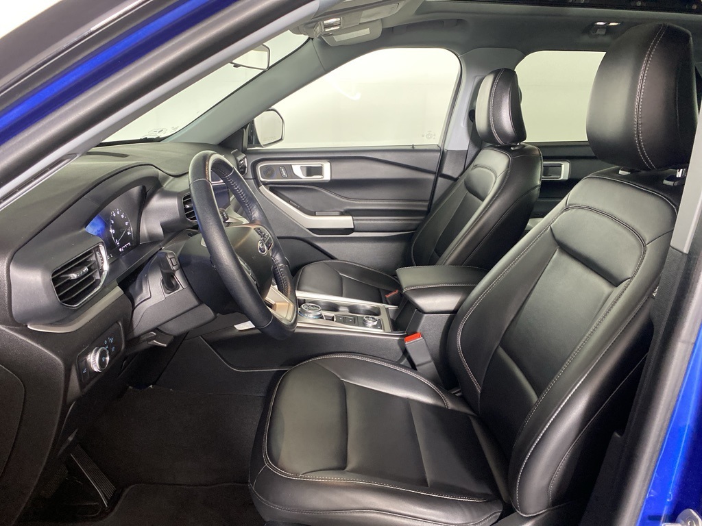 2022 Ford Explorer XLT photo 10
