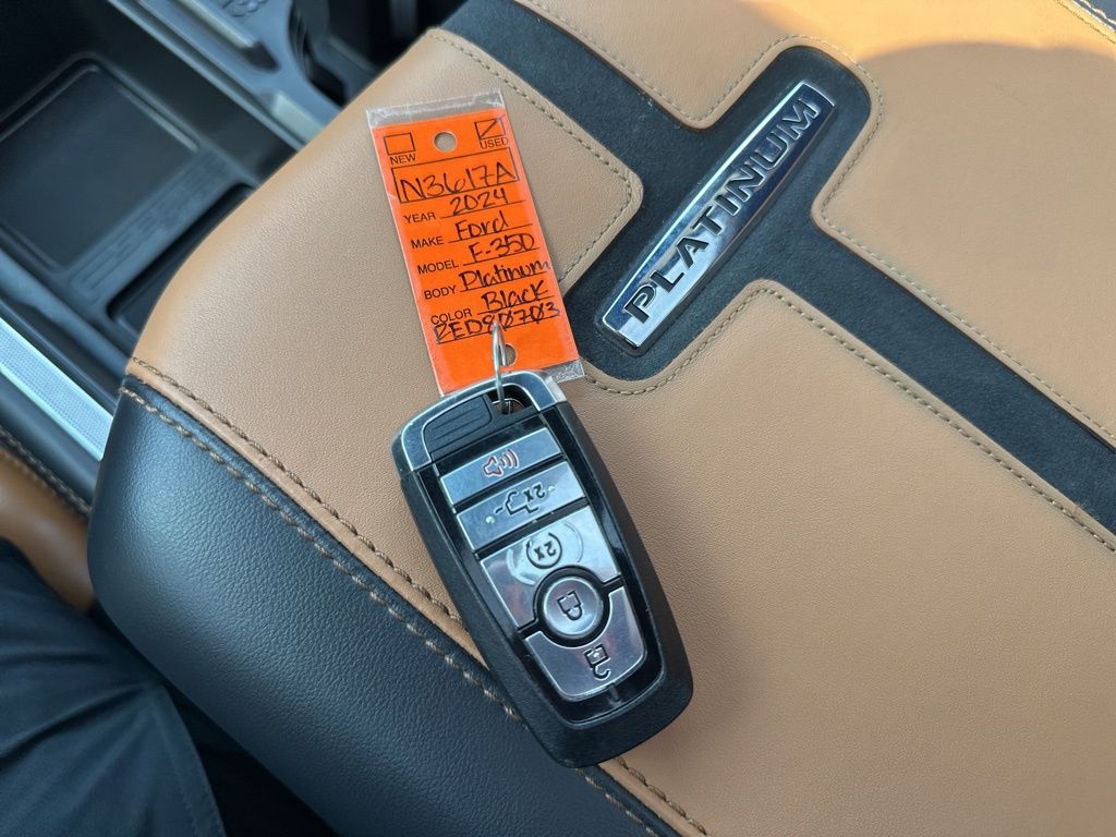 2024 Ford F-350 Platinum photo 50