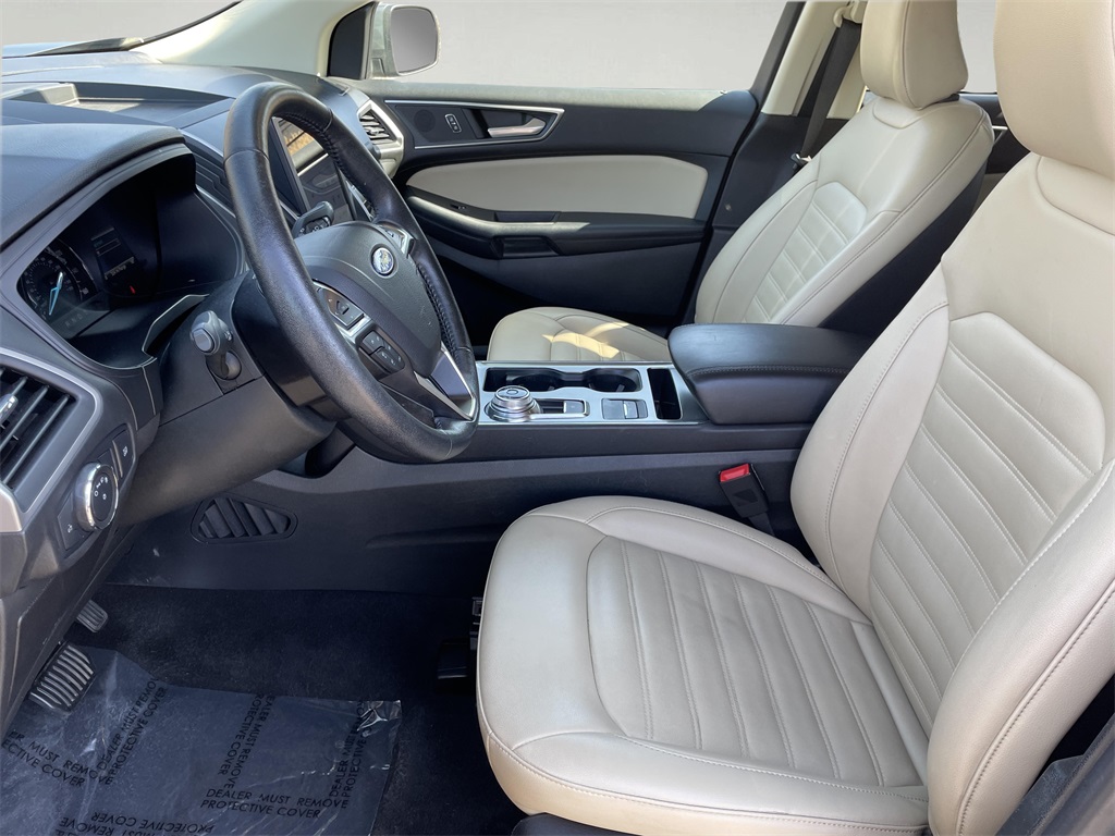 2022 Ford Edge SEL photo 10