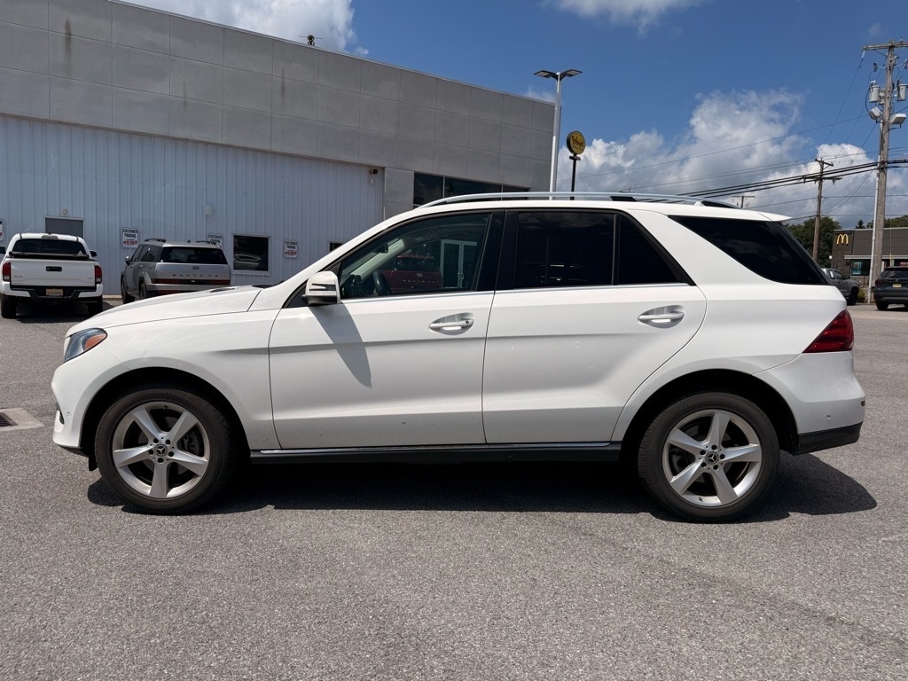 2018 Mercedes Benz GLE 350 4MATIC photo 2