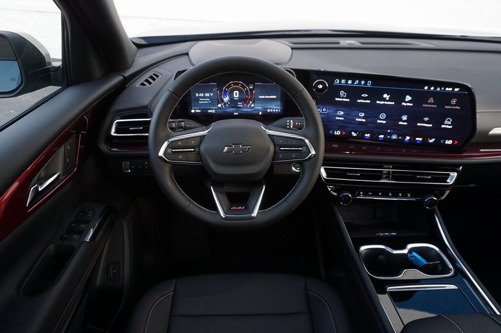 2026 Chevrolet Traverse Z71 photo 13