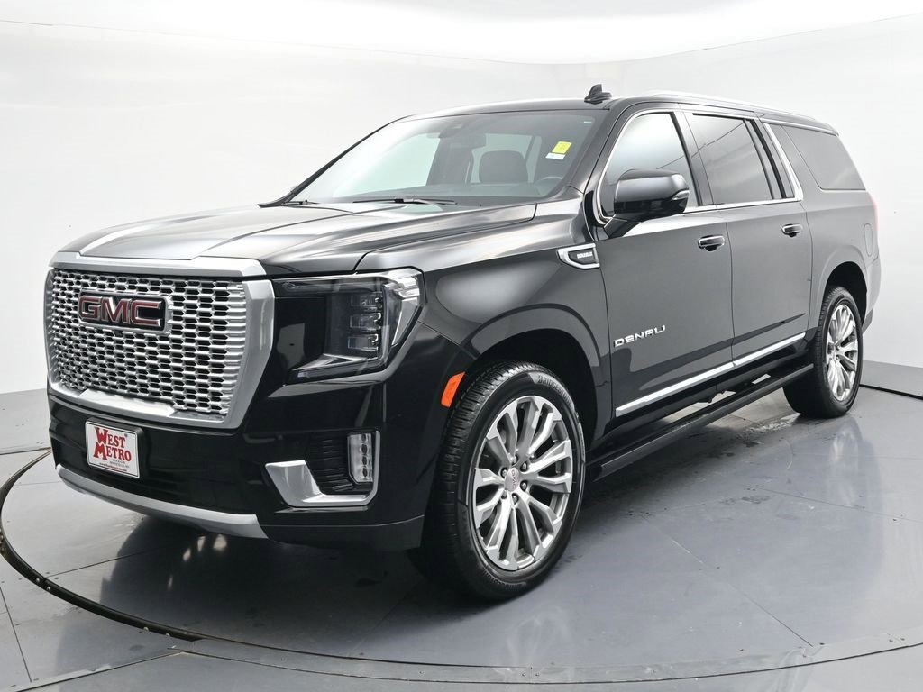 2022 GMC Yukon XL Denali's photo