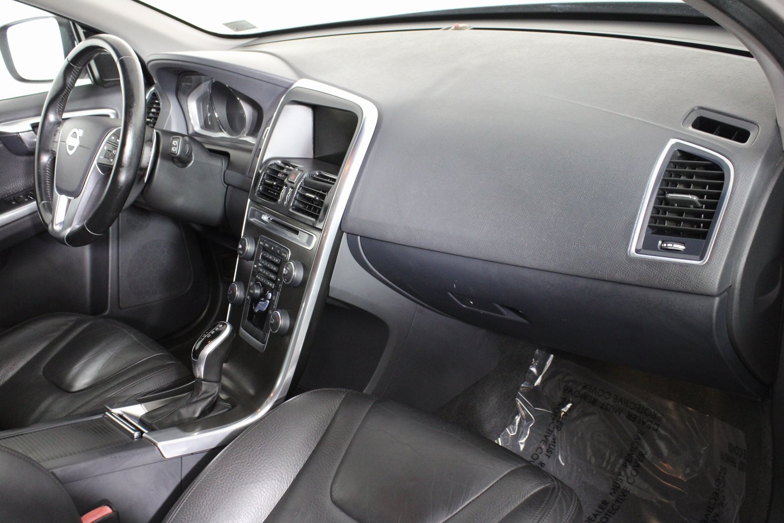2014 Volvo XC60 T6 photo 14