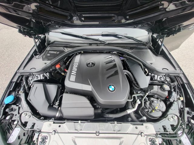 2025 Bmw 330i photo 9