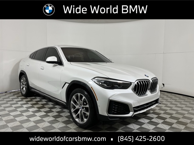 2023 BMW X6 40i's photo