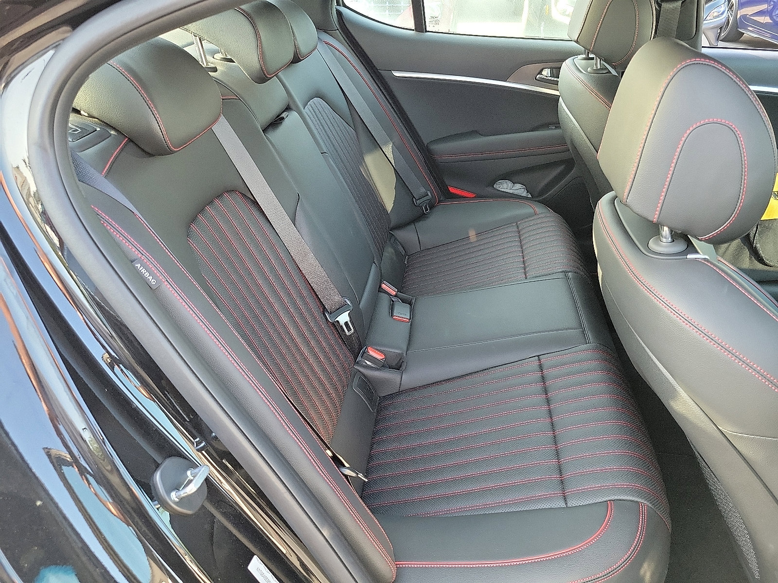 2025 Genesis G70 3.3T Sport Advanced photo 17