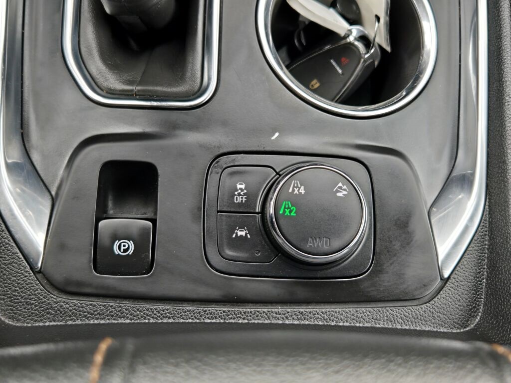 2021 Chevrolet Traverse LS photo 24