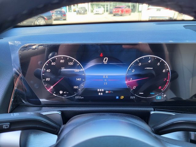 2025 Mercedes Benz GLB 250 photo 23
