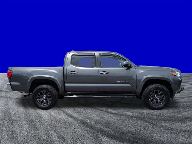 2021 Toyota Tacoma SR5 V6 photo 3