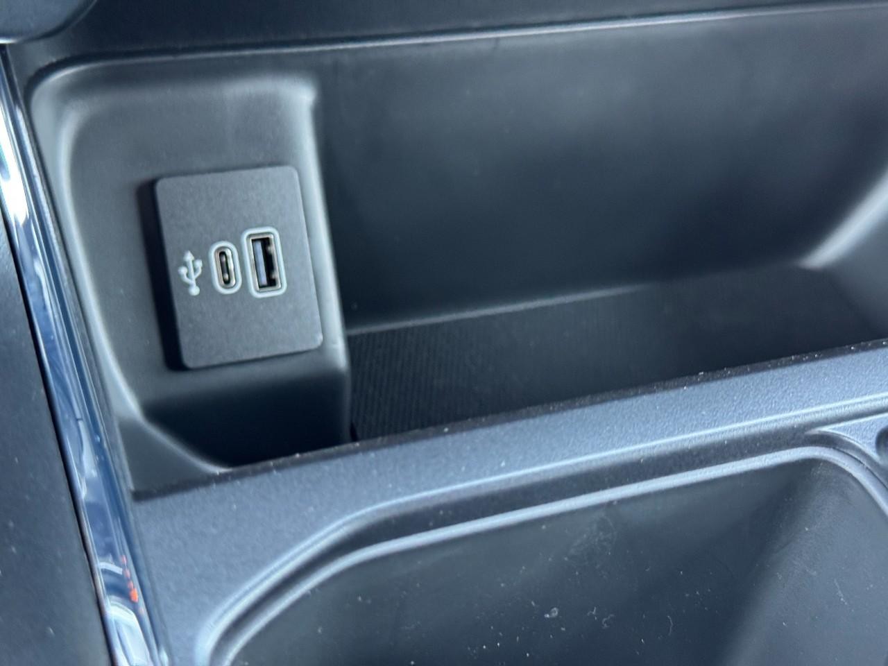 2025 Ford F-150 STX photo 18