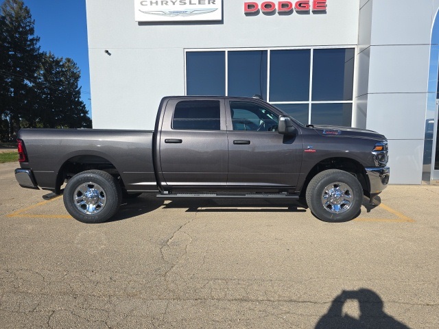 2026 Ram 3500 Tradesman photo 3