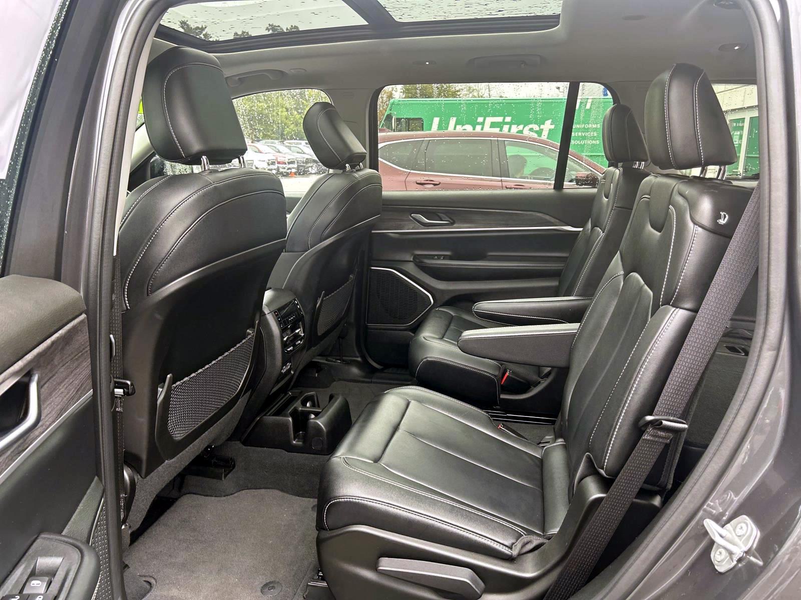 2022 Jeep Grand Cherokee Limited photo 14
