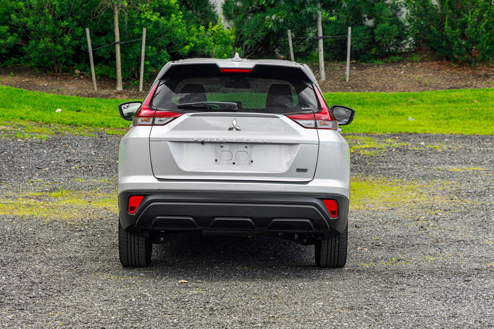 2022 Mitsubishi Eclipse Cross LE SEL GT photo 6
