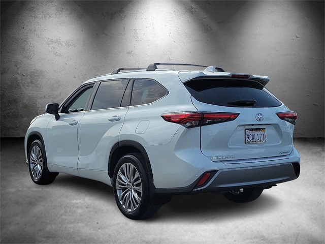 2022 Toyota Highlander Platinum photo 5