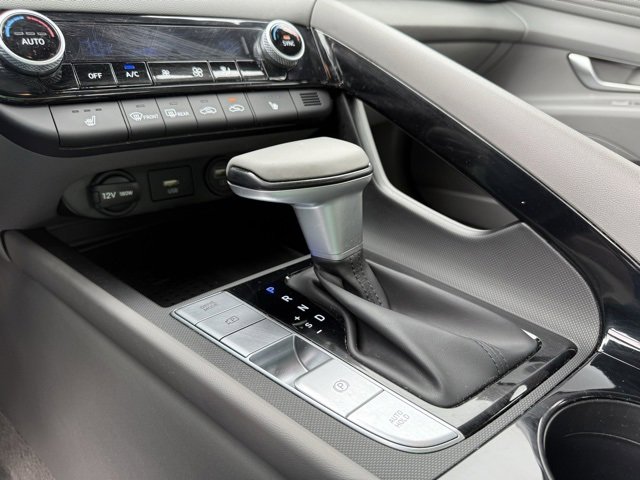 2023 Hyundai Elantra SEL photo 19