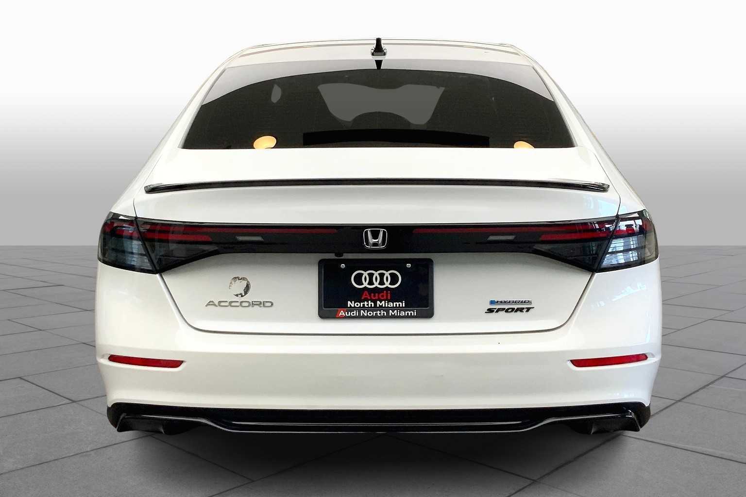 2024 Honda Accord Hybrid Sport-L photo 4
