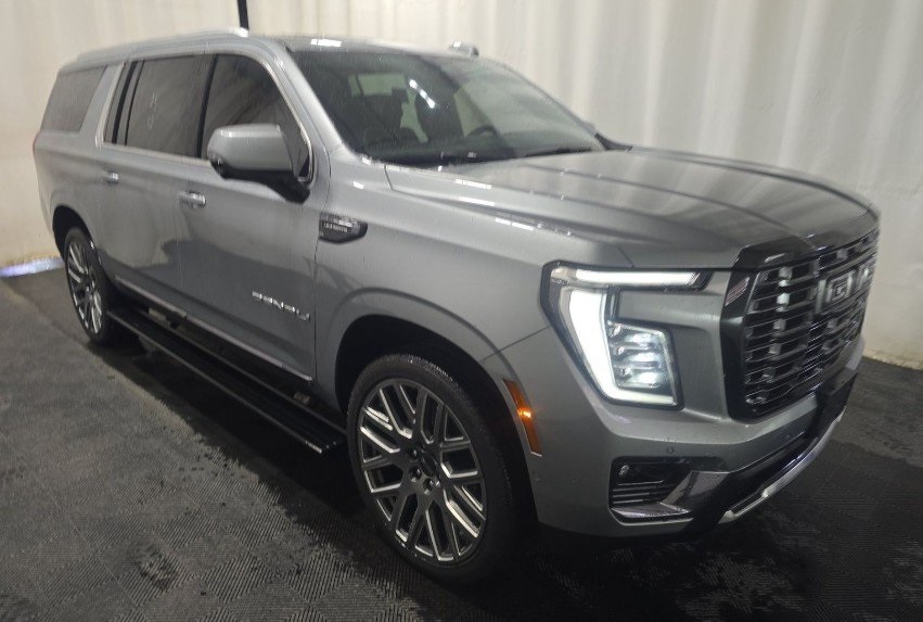 2025 GMC YUKON XL - Image 5