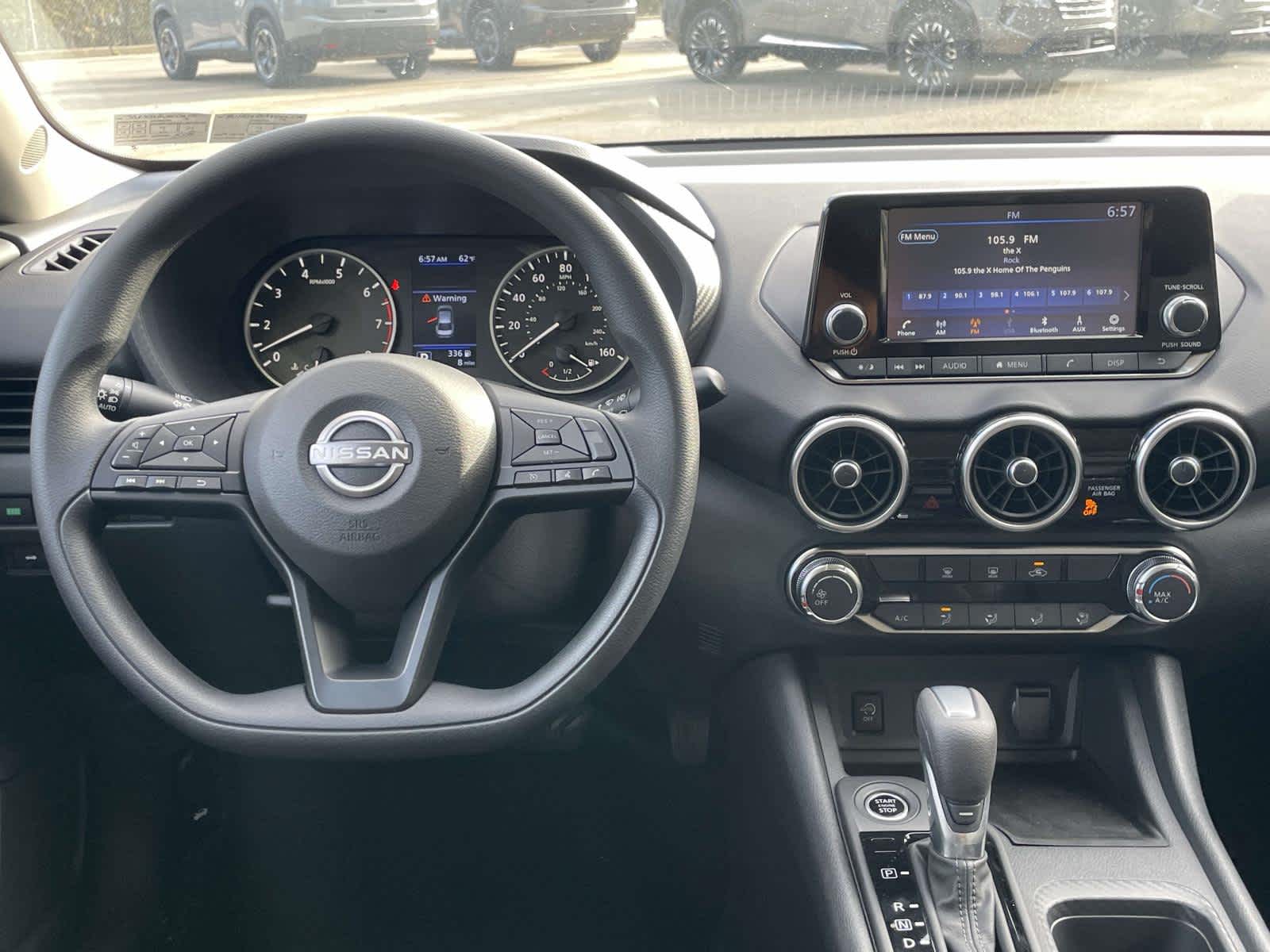 2025 Nissan Sentra S photo 13