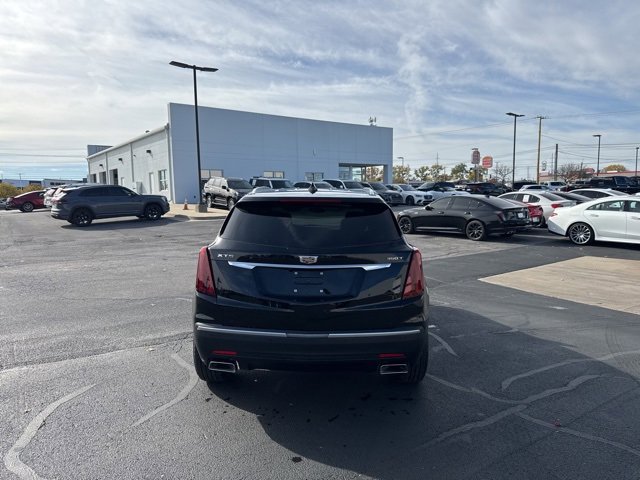 2025 Cadillac XT5 Luxury photo 4