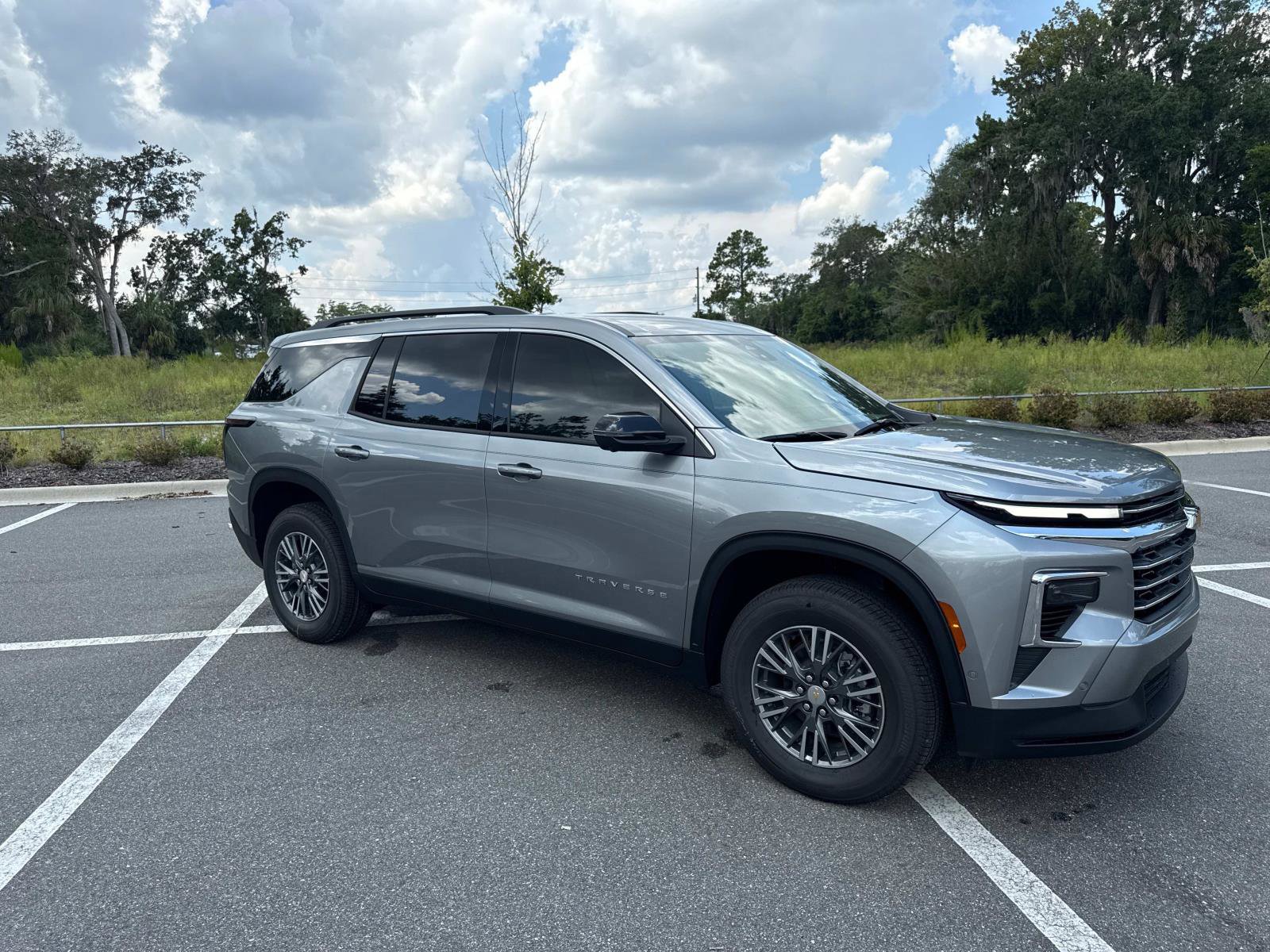 2026 Chevrolet Traverse LE photo 33