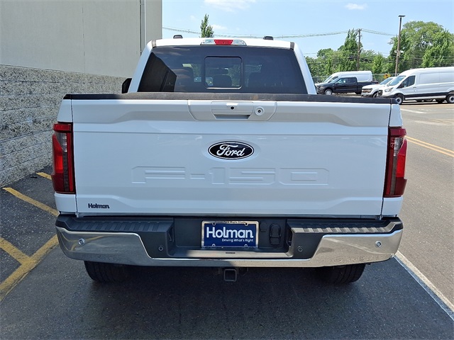 2025 Ford F-150 XLT photo 5
