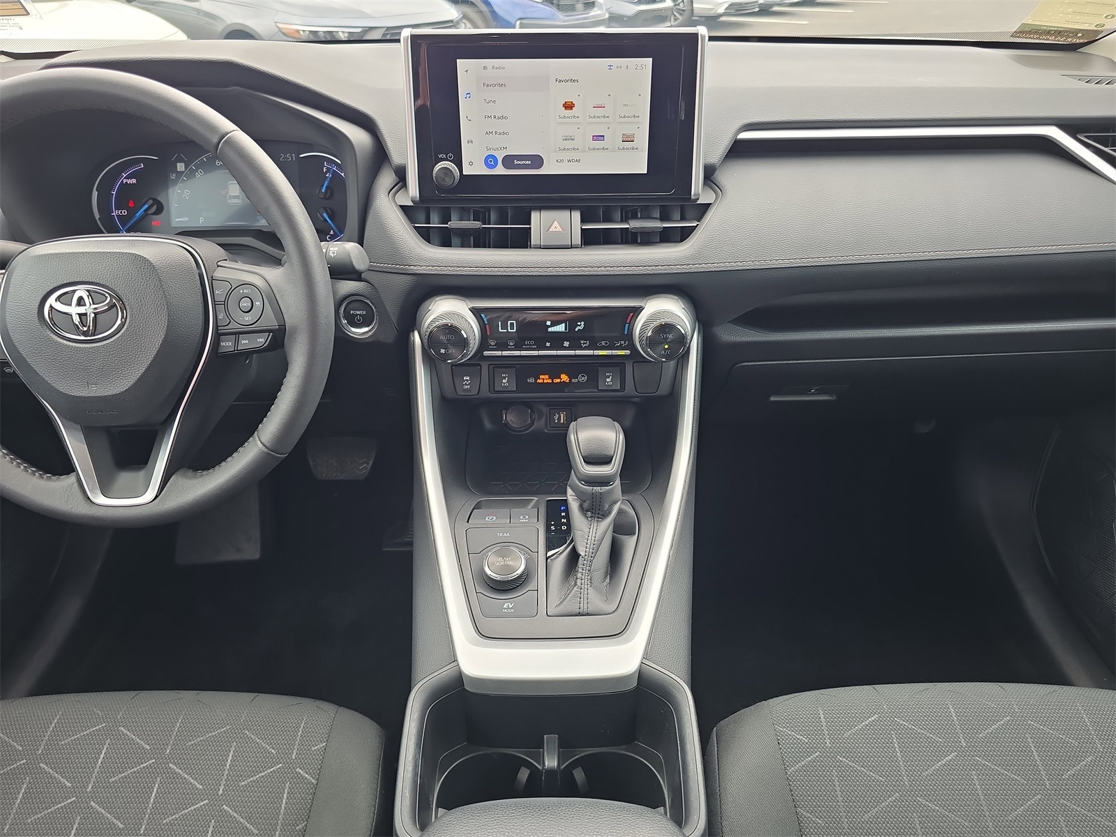 2024 Toyota RAV4 Hybrid XLE photo 11