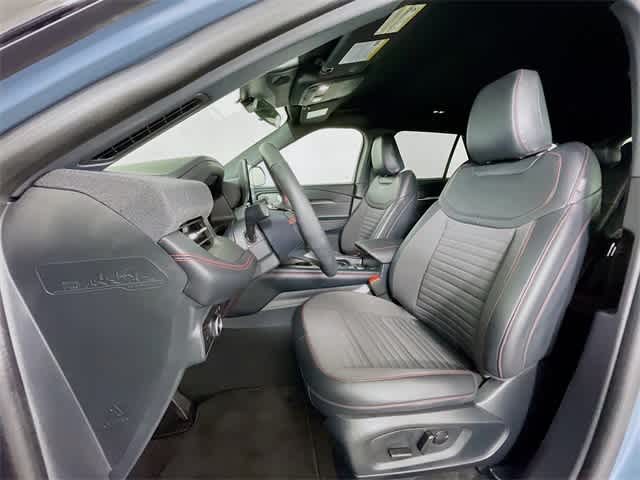 2025 Ford Explorer ST-Line photo 23