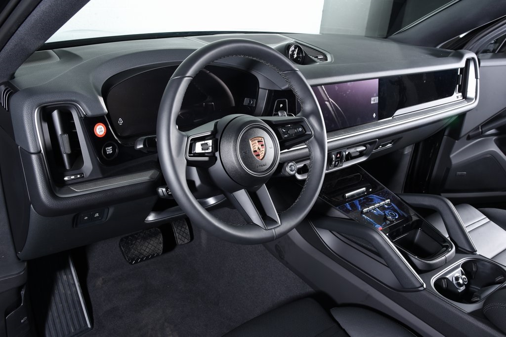 2025 Porsche Cayenne Coupe photo 4