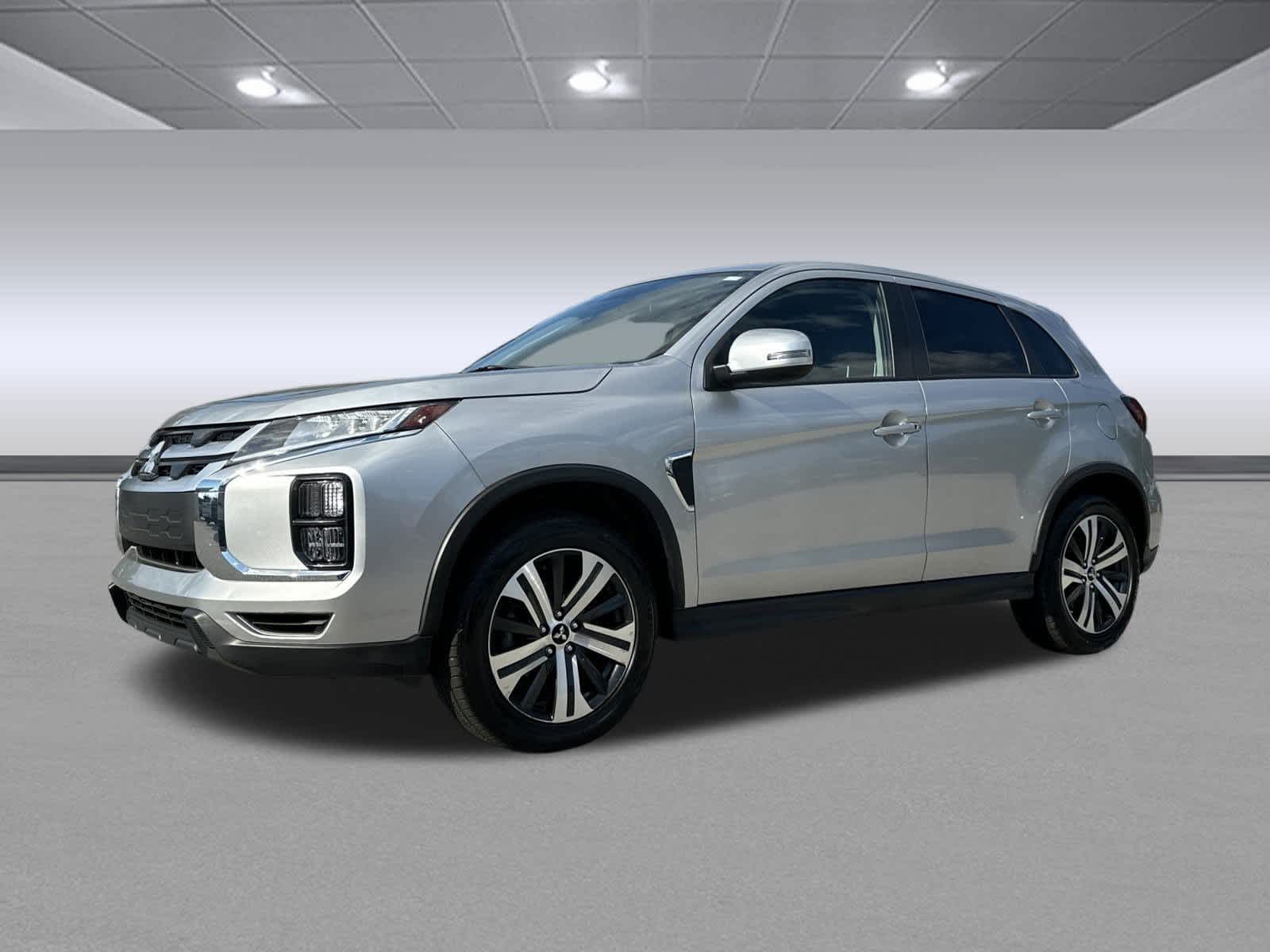 2023 Mitsubishi Outlander Sport SE photo 3