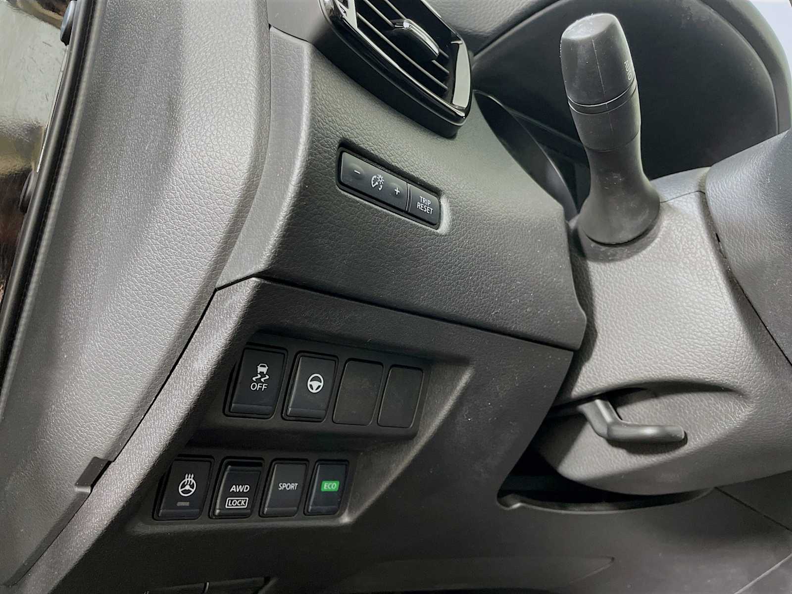 2022 Nissan Rogue Sport SV photo 8