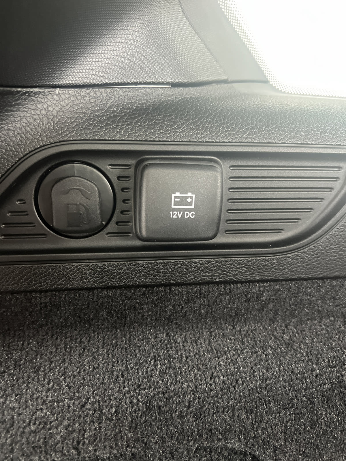 2023 Jeep Cherokee Overland photo 34